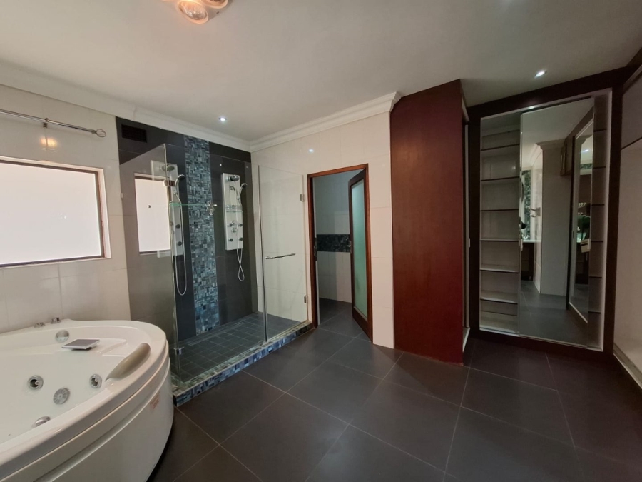 4 Bedroom Property for Sale in Safari Gardens North West